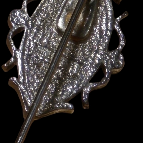 Reclaimed Cameo Hat Pin Gold Tone 12 - Picture 3 of 3